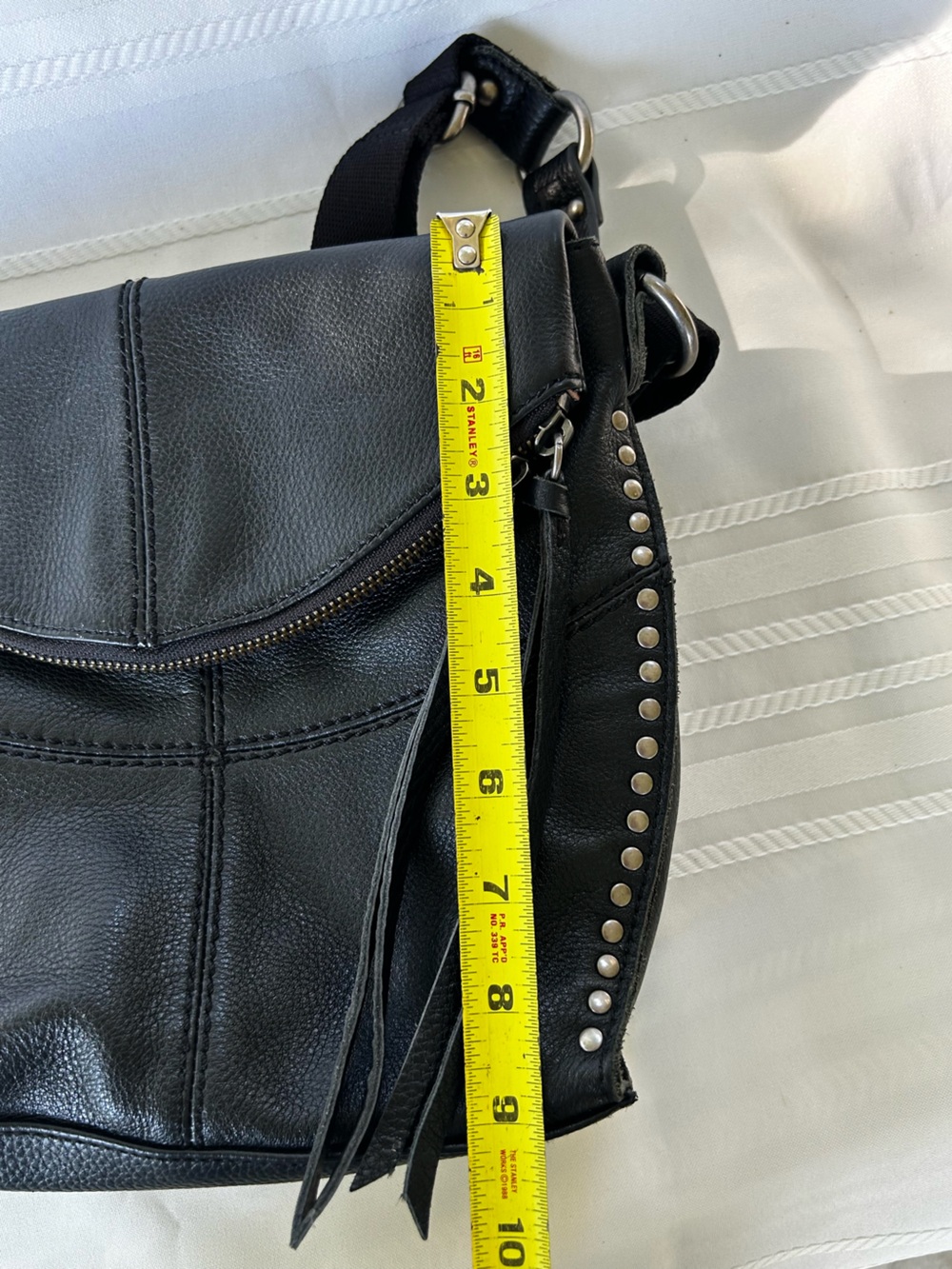 The Sak Silverlake Flap Crossbody Bag Black Pebbled Leather Purse Silver Studs - Picture 15 of 16